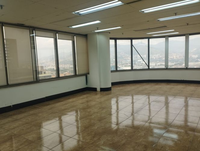Oficina en arriendo en El Poblado, Medellín, 153 m² · foto 13 de 17