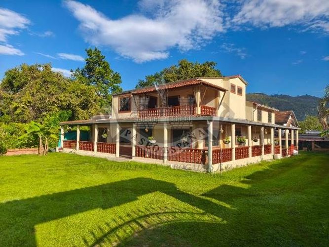 Casa de 6 alcobas en venta en Guatiguara, Piedecuesta, 1975 m² · foto 15 de 15