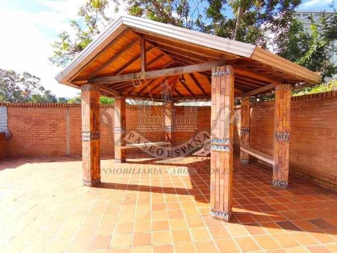Casa de 6 alcobas en venta en Guatiguara, Piedecuesta, 1975 m² · foto 12 de 15
