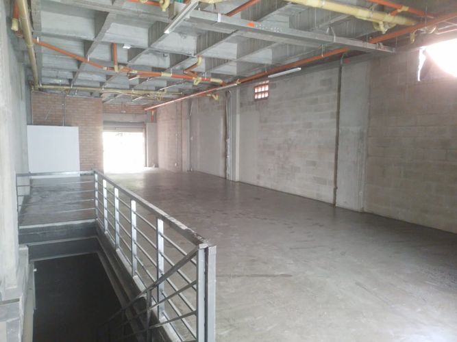 Local en arriendo en Cristo Rey, Medellín, 270 m² · foto 3 de 18