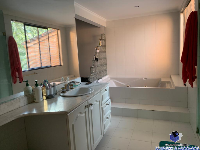 Casa de 3 alcobas en venta en El Campestre, Medellín, 280 m² · foto 7 de 23