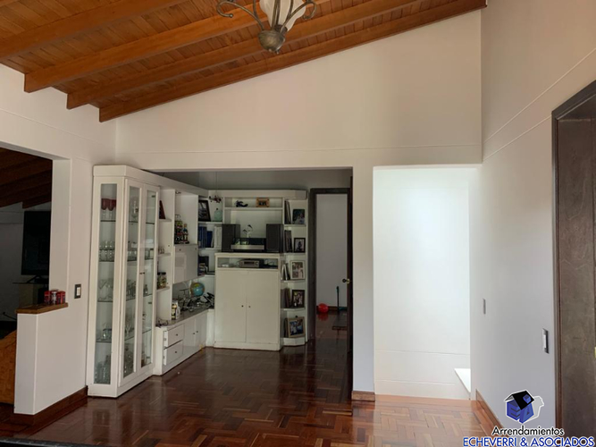 Casa de 3 alcobas en venta en El Campestre, Medellín, 280 m² · foto 16 de 23