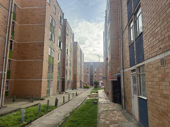 Apartamento de 3 alcobas en venta en La Cristalina, Soacha, 63 m² · foto 4 de 15