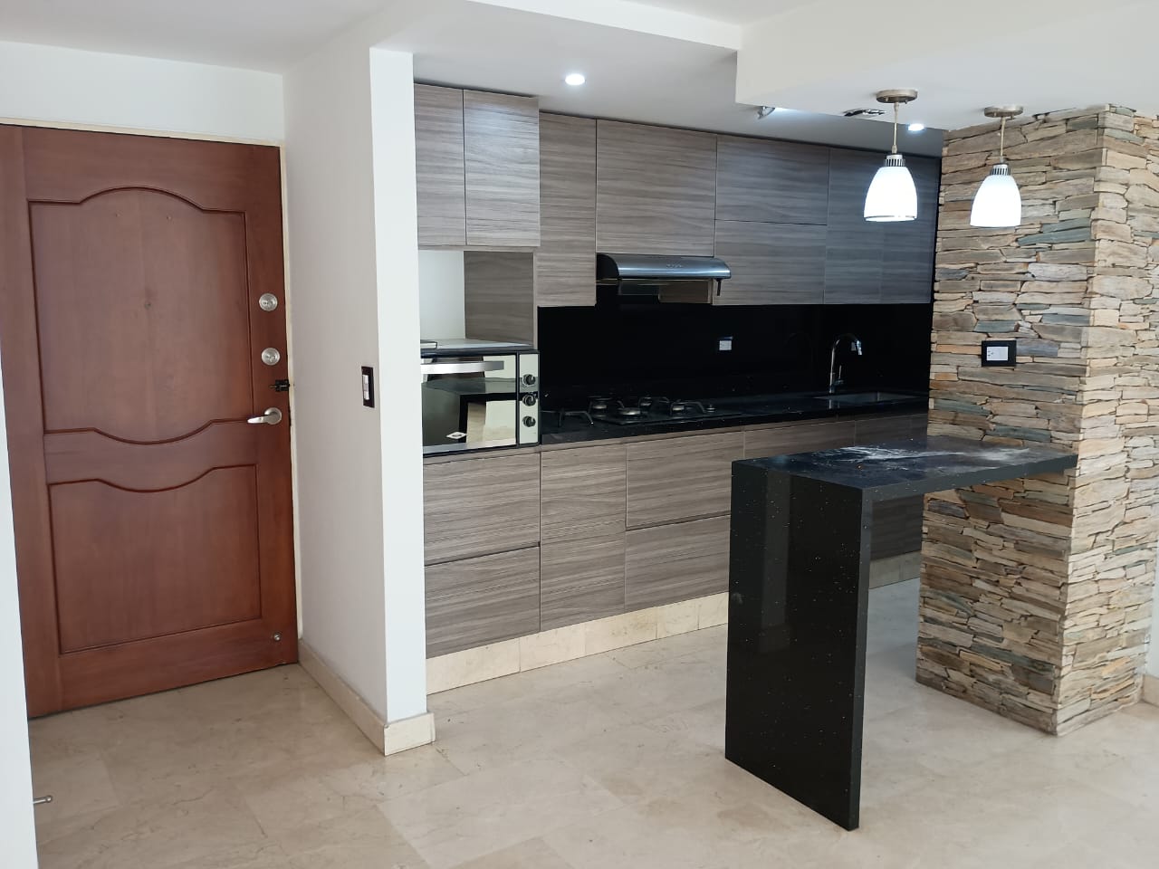 Apartamento en arriendo en Belén, Medellín · foto 5 de 17