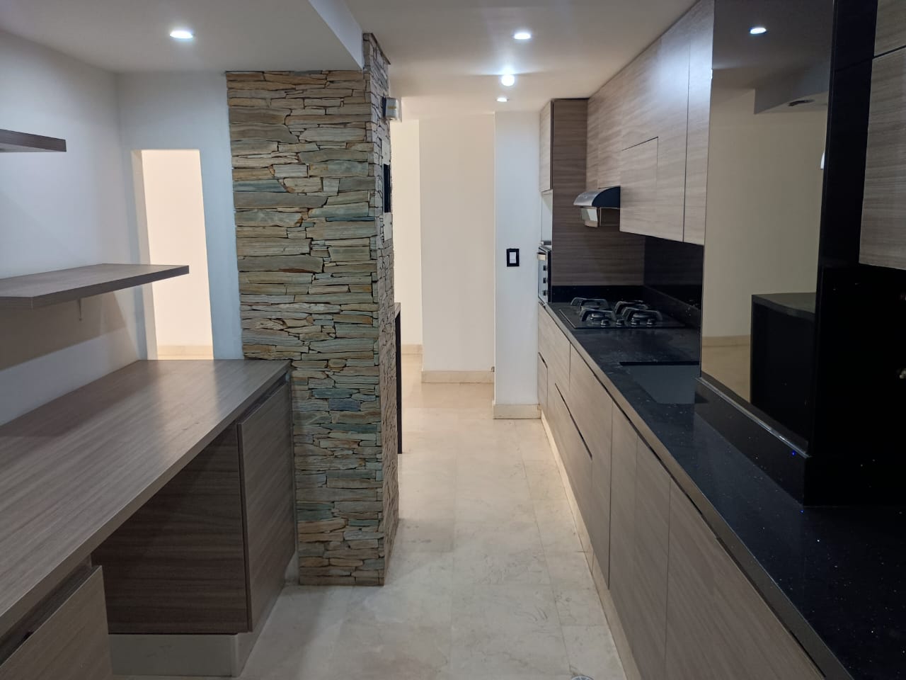 Apartamento en arriendo en Belén, Medellín · foto 7 de 17