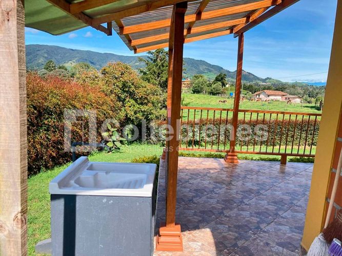 Finca en venta en San Felix, Bello, 103 m² · foto 20 de 24