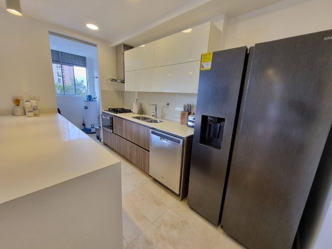 Apartamento de 3 alcobas en venta en La Linde, Medellín, 155 m² · foto 15 de 24