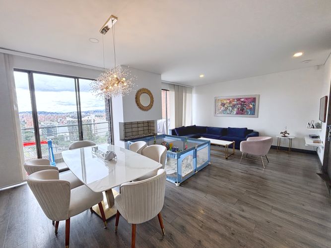 Apartamento en venta en Santa Barbara Oriental, Bogotá · foto 3 de 18