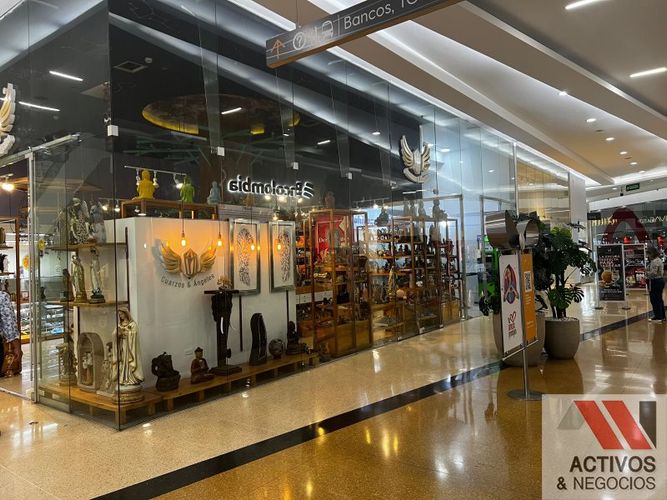 Local en arriendo en Colombia, Medellín, 124 m² · foto 2 de 14