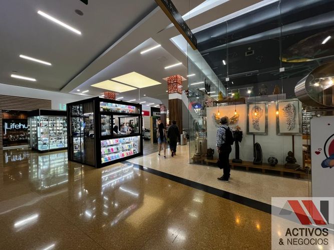 Local en arriendo en Colombia, Medellín, 124 m² · foto 12 de 14