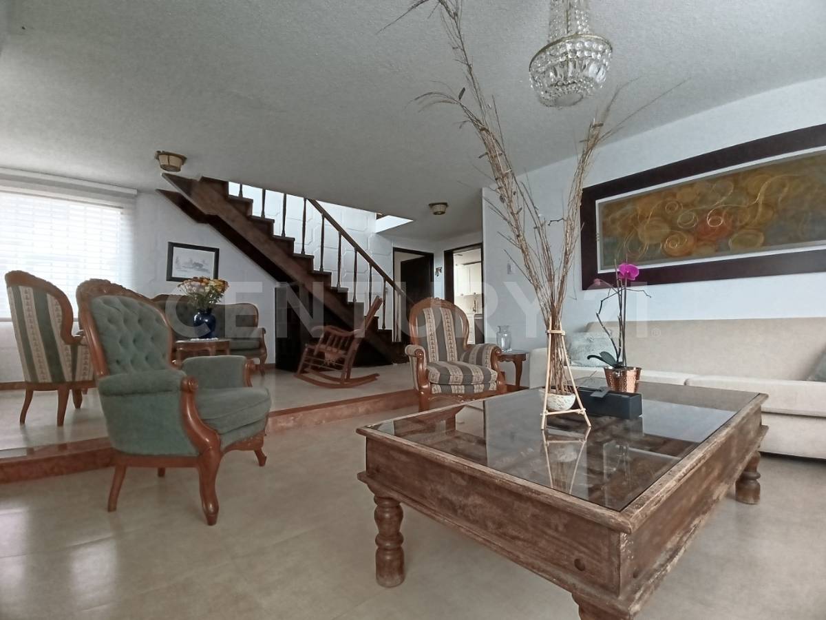 Casa en venta en Morato, Bogotá · foto 3 de 24