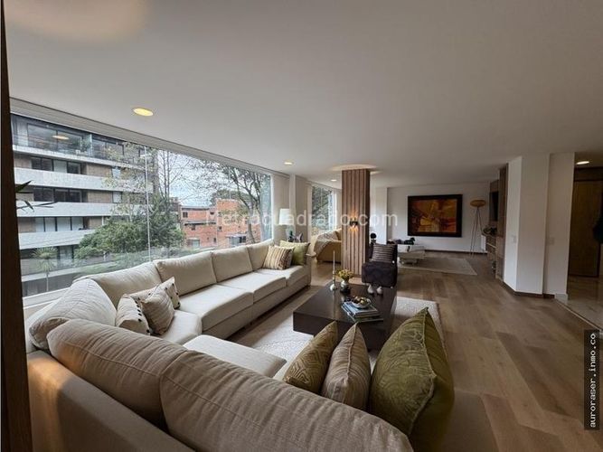 Apartamento en venta en Los Rosales, Bogotá · foto 9 de 12