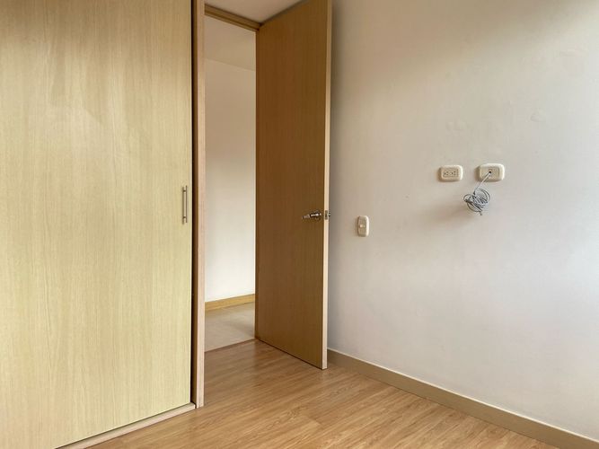 Apartamento de 3 alcobas en arriendo en San Jose, Sabaneta, 87 m² · foto 15 de 20