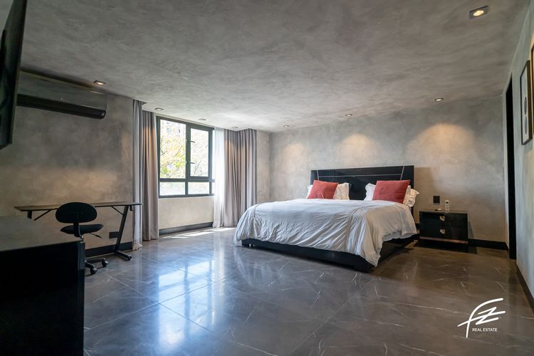 Apartamento de 5 alcobas en venta en San Lucas, Medellín, 400 m² · foto 15 de 24