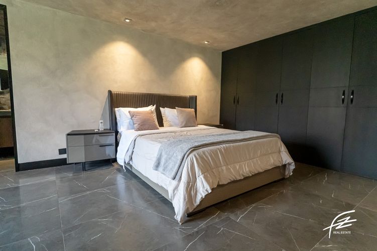 Apartamento de 5 alcobas en venta en San Lucas, Medellín, 400 m² · foto 17 de 24