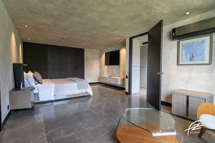 Apartamento de 5 alcobas en venta en San Lucas, Medellín, 400 m² · foto 23 de 24