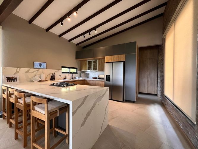 Casa de 3 alcobas en venta en El Retiro, 209 m² · foto 15 de 19