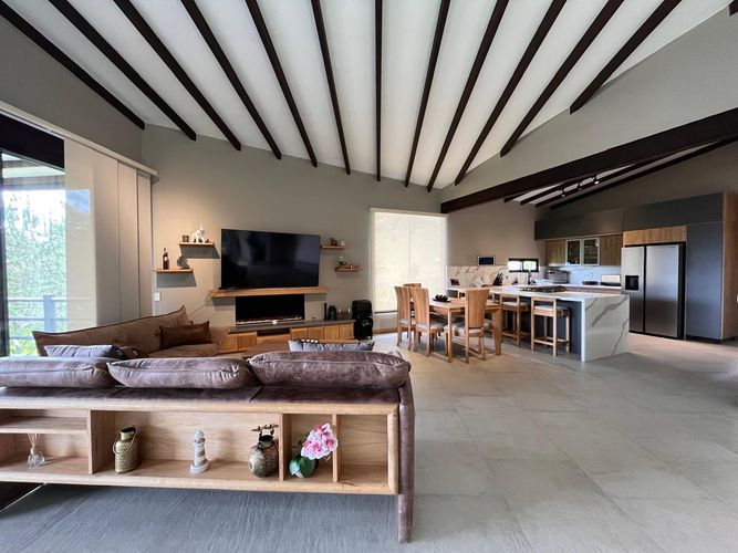Casa de 3 alcobas en venta en El Retiro, 209 m² · foto 9 de 19