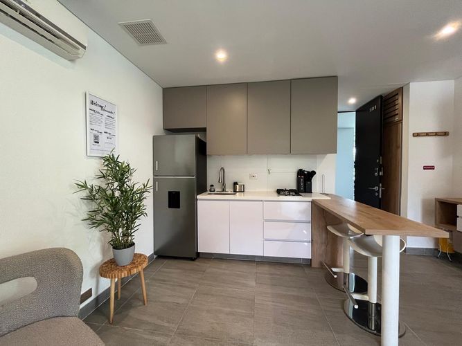 Apartamento en venta en El Poblado, Medellín · foto 2 de 11
