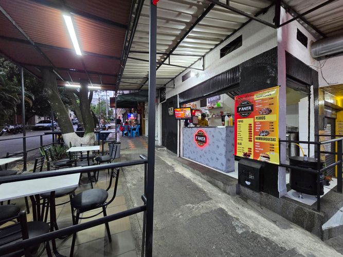 Local en venta en La América, Medellín, 15 m² · foto 12 de 15