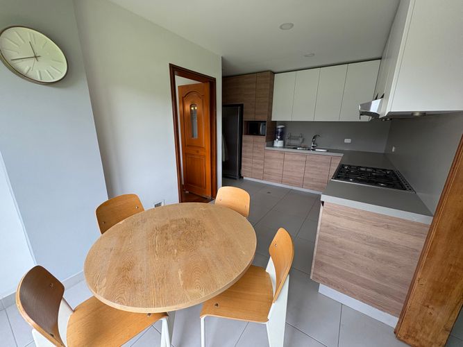 Apartaestudio en venta en La Calleja, Bogotá, 220 m² · foto 8 de 23