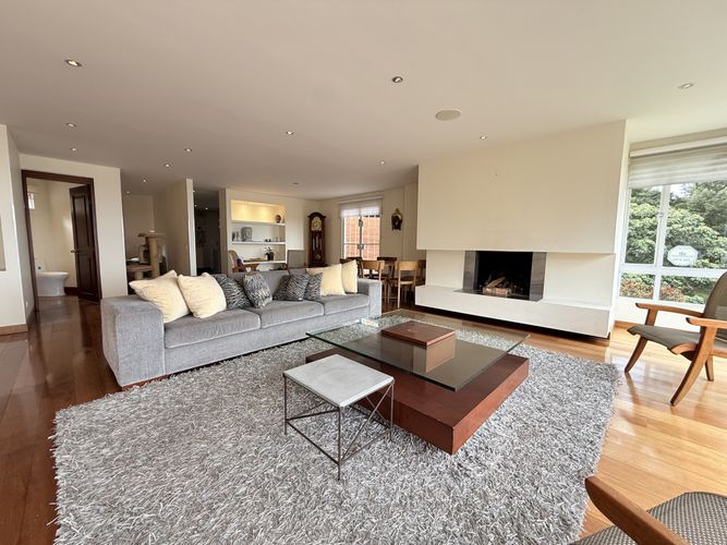 Apartamento de 2 alcobas en venta en Chapinero Alto, Bogotá, 162 m² · foto 4 de 24