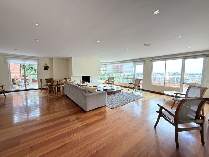 Apartamento de 2 alcobas en venta en Chapinero Alto, Bogotá, 162 m² · foto 9 de 24