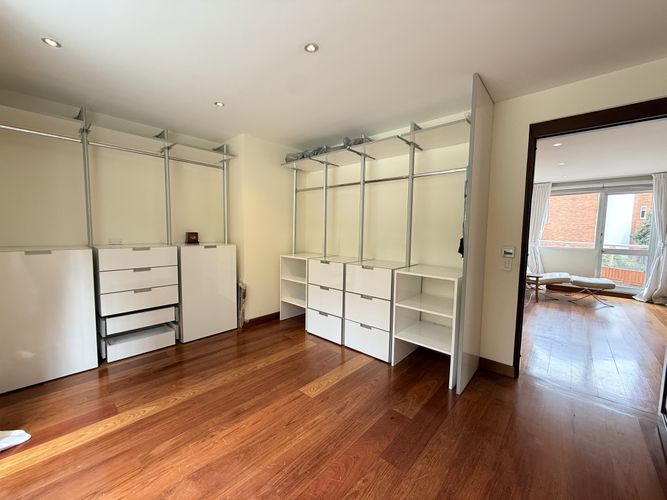 Apartamento de 2 alcobas en venta en Chapinero Alto, Bogotá, 162 m² · foto 10 de 24
