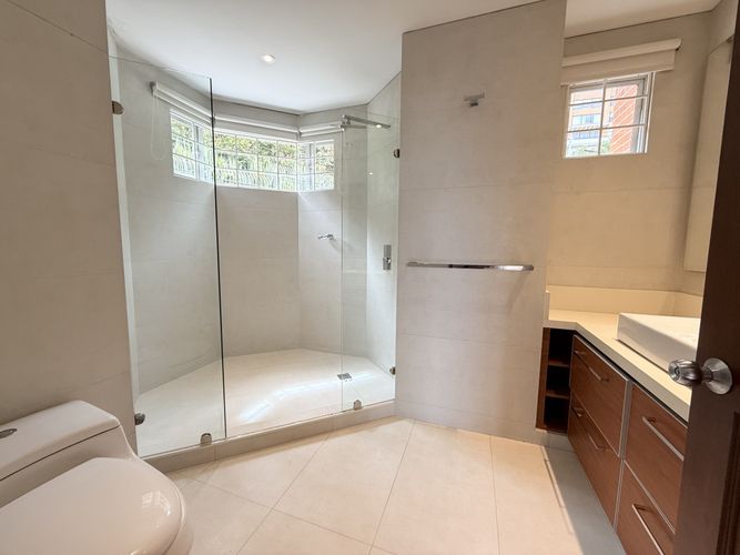 Apartamento de 2 alcobas en venta en Chapinero Alto, Bogotá, 162 m² · foto 11 de 24