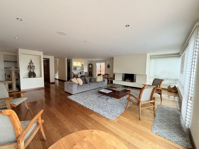 Apartamento de 2 alcobas en venta en Chapinero Alto, Bogotá, 162 m² · foto 20 de 24