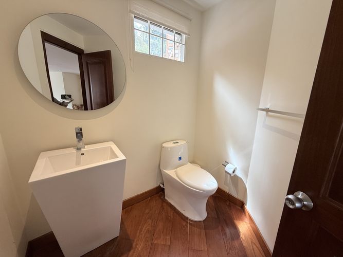 Apartamento de 2 alcobas en venta en Chapinero Alto, Bogotá, 162 m² · foto 23 de 24