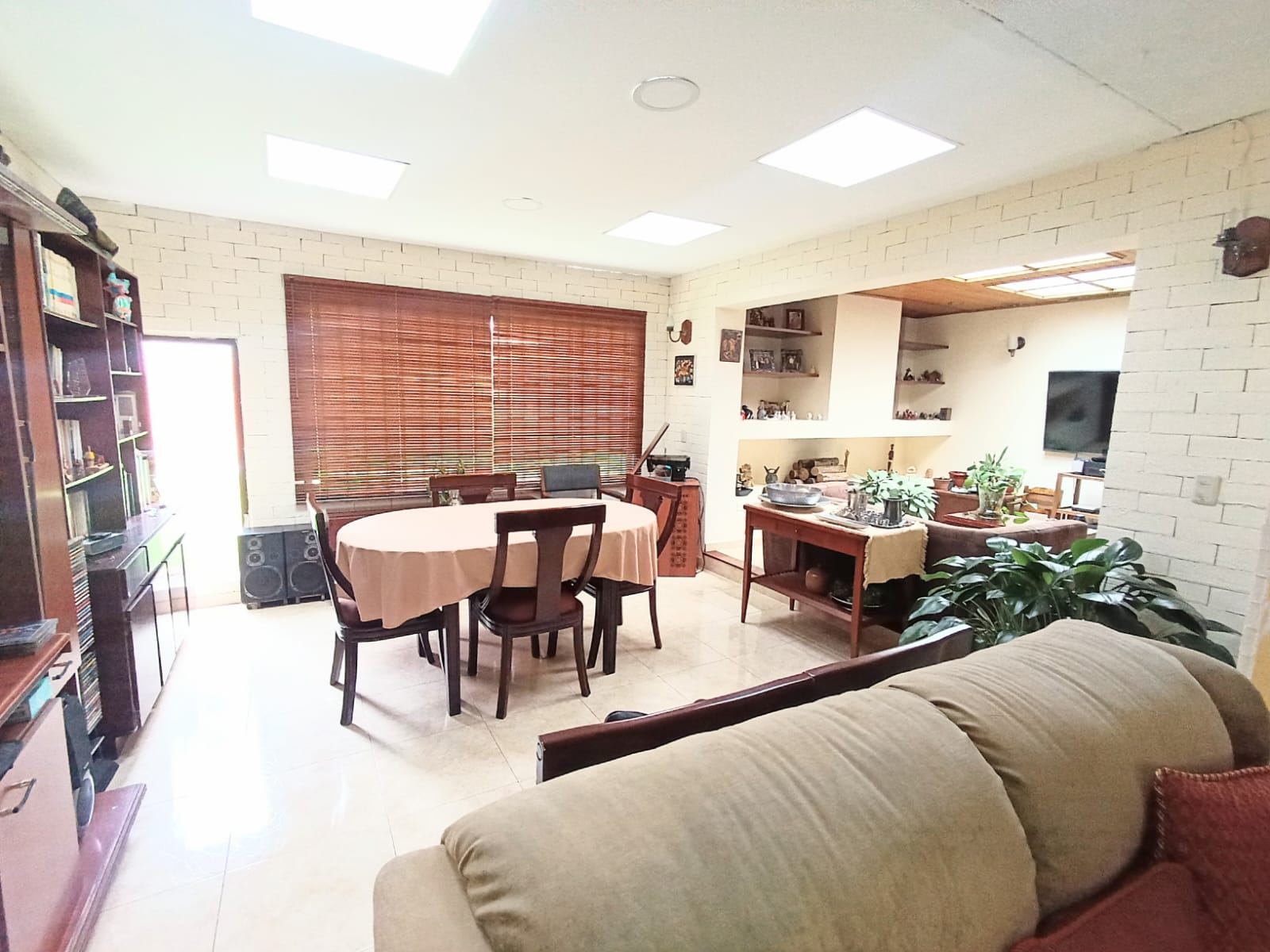 Casa en venta en Lagos De Cordoba, Bogotá · foto 5 de 24