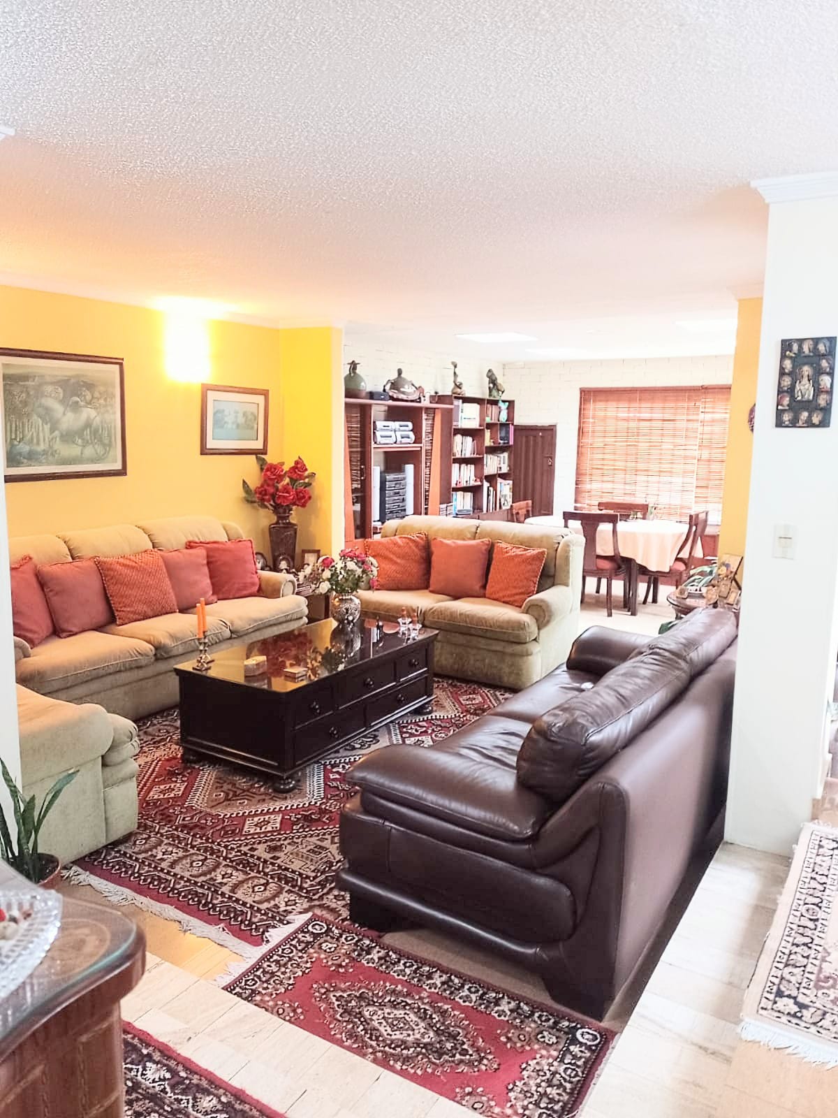 Casa en venta en Lagos De Cordoba, Bogotá · foto 4 de 24