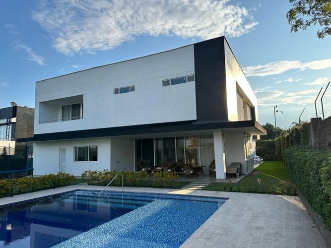 Casa de 5 alcobas en venta en Pance, Cali, 872 m² · foto 3 de 24
