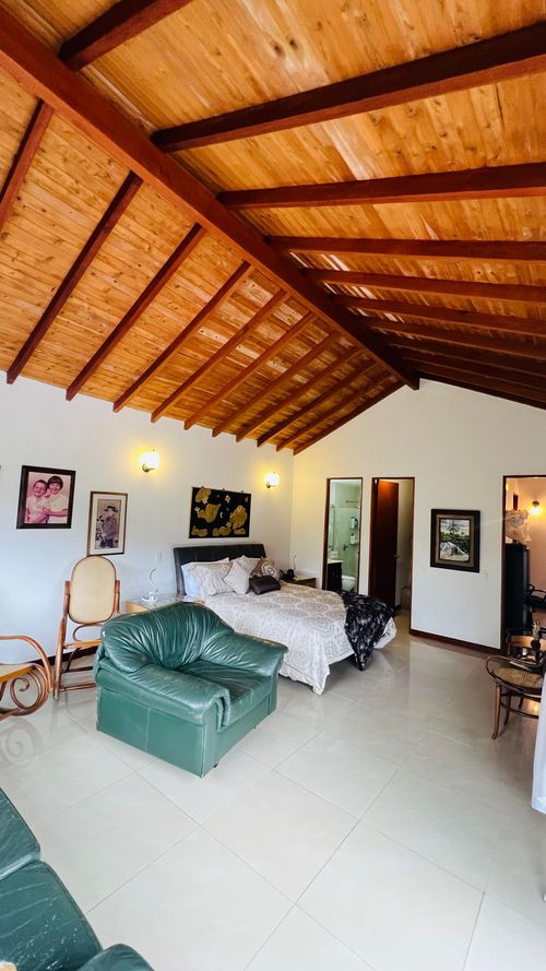 Casa de 4 alcobas en venta en El Retiro, 230 m² · foto 18 de 24