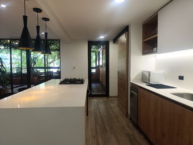 Apartamento de 3 alcobas en venta en El Poblado, Medellín, 154 m² · foto 5 de 19