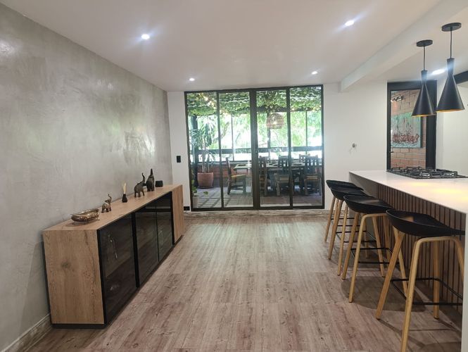Apartamento de 3 alcobas en venta en El Poblado, Medellín, 154 m² · foto 4 de 19