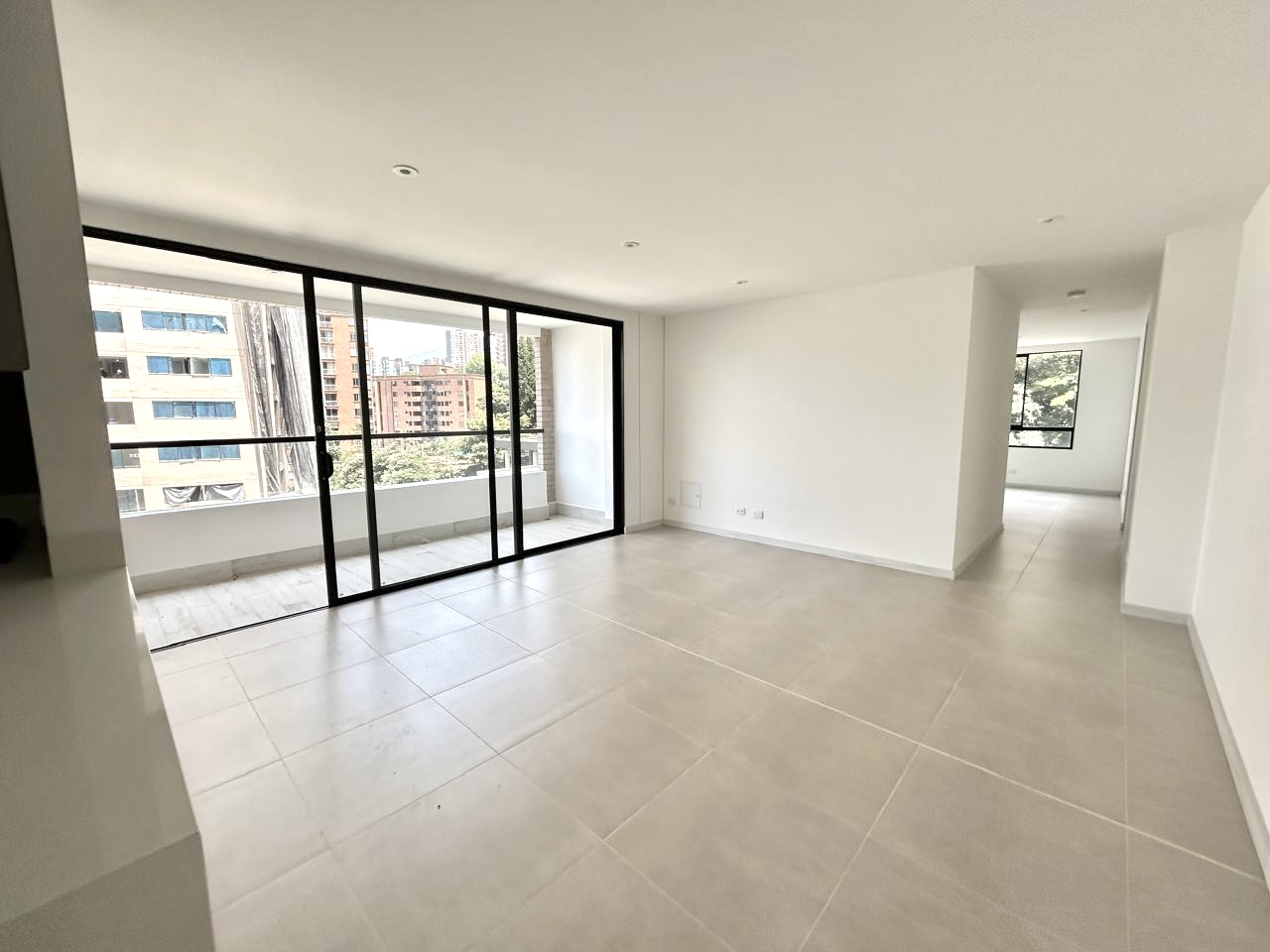 Apartamento en venta en El Poblado, Medellín 3