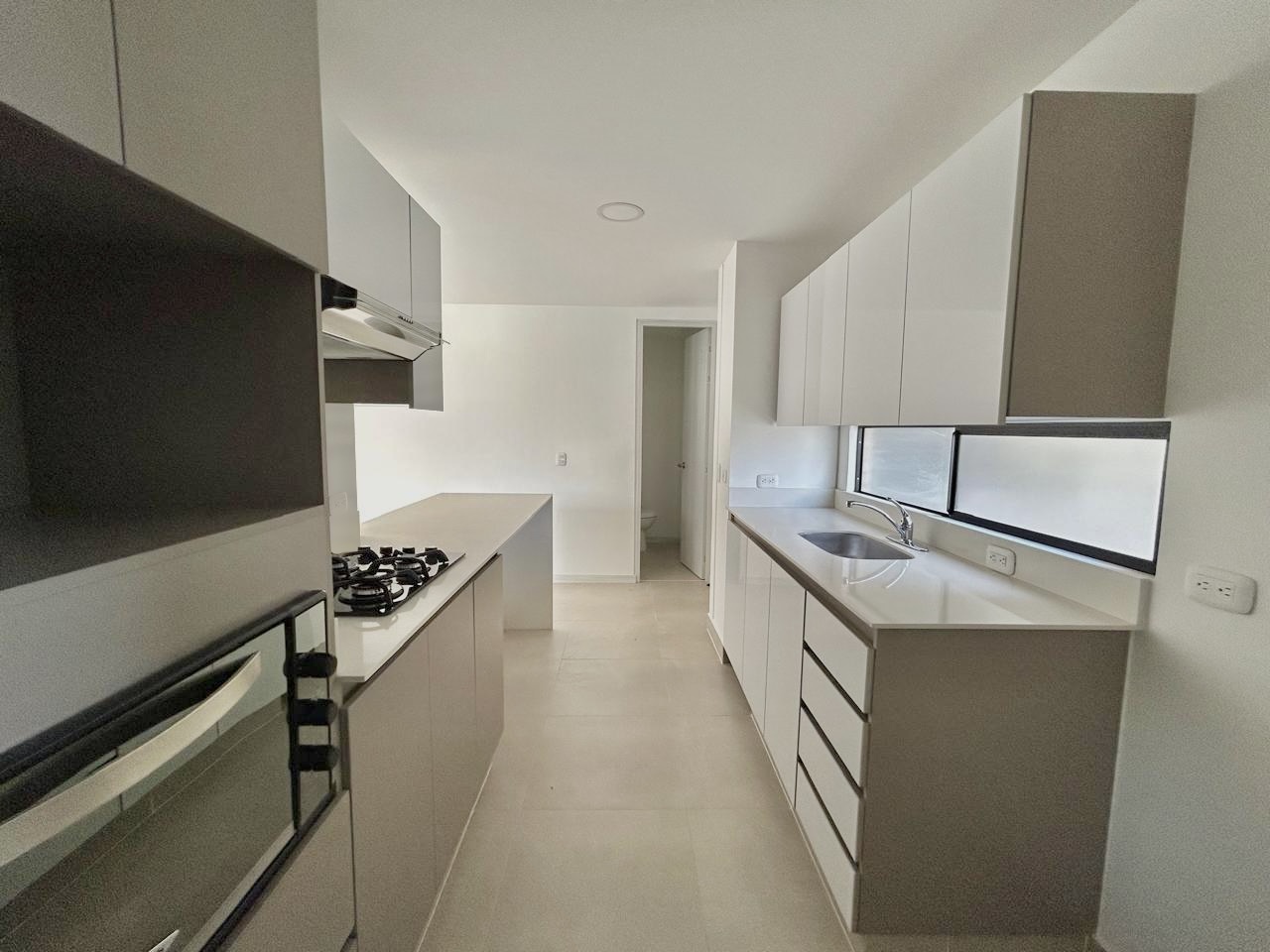Apartamento en venta en El Poblado, Medellín 4