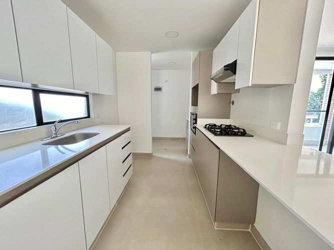 Apartamento de 3 alcobas en venta en Castropol, Medellín, 104 m² · foto 6 de 24
