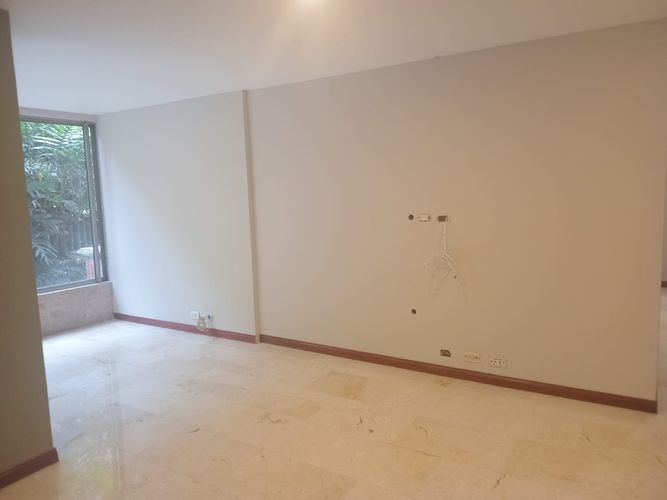 Apartamento de 3 alcobas en arriendo en El Poblado, Medellín, 200 m² · foto 9 de 18
