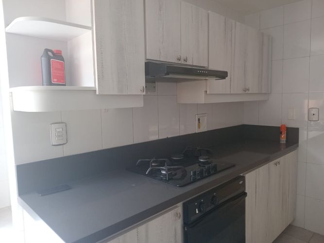 Apartamento de 3 alcobas en arriendo en El Poblado, Medellín, 200 m² · foto 5 de 18