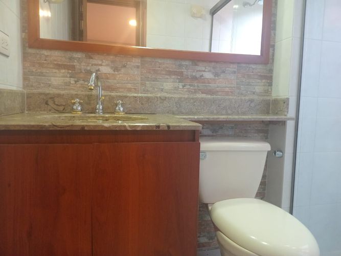 Apartamento de 3 alcobas en arriendo en El Poblado, Medellín, 200 m² · foto 18 de 18