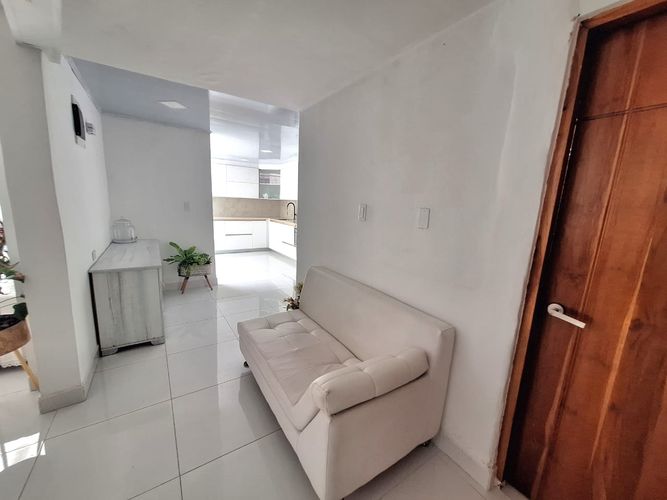 Casa de 4 alcobas en venta en Calasanz, Medellín, 244 m² · foto 8 de 20