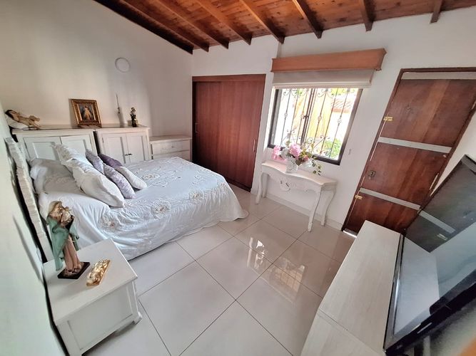 Casa de 4 alcobas en venta en Calasanz, Medellín, 244 m² · foto 13 de 20
