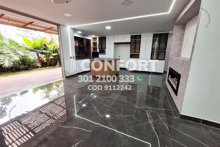 Casa de 3 alcobas en arriendo en El Esmeraldal, Envigado, 350 m² · foto 7 de 24