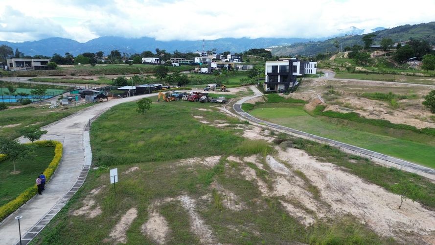Lote en venta en Ruitoque Bajo, Girón, 900 m² · foto 7 de 14