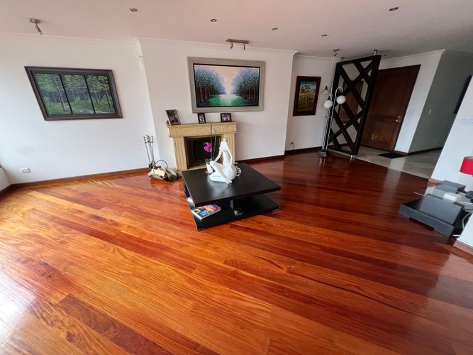 Apartamento de 3 alcobas en venta en Chicó Alto, Bogotá, 230 m² · foto 4 de 18