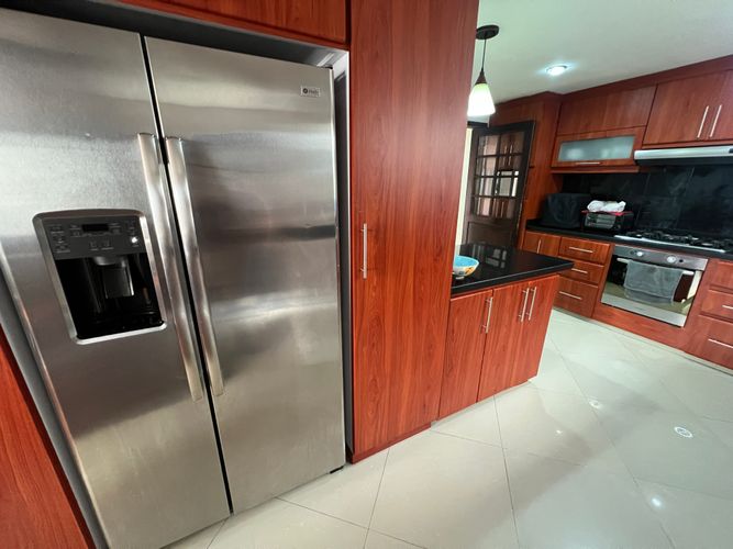 Apartamento de 3 alcobas en venta en Chicó Alto, Bogotá, 230 m² · foto 7 de 18