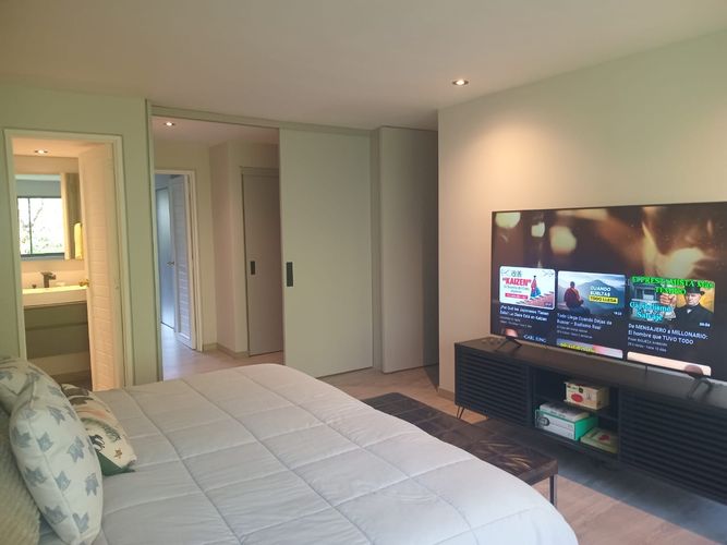 Apartamento en arriendo en El Poblado, Medellín, 154 m² · foto 8 de 20